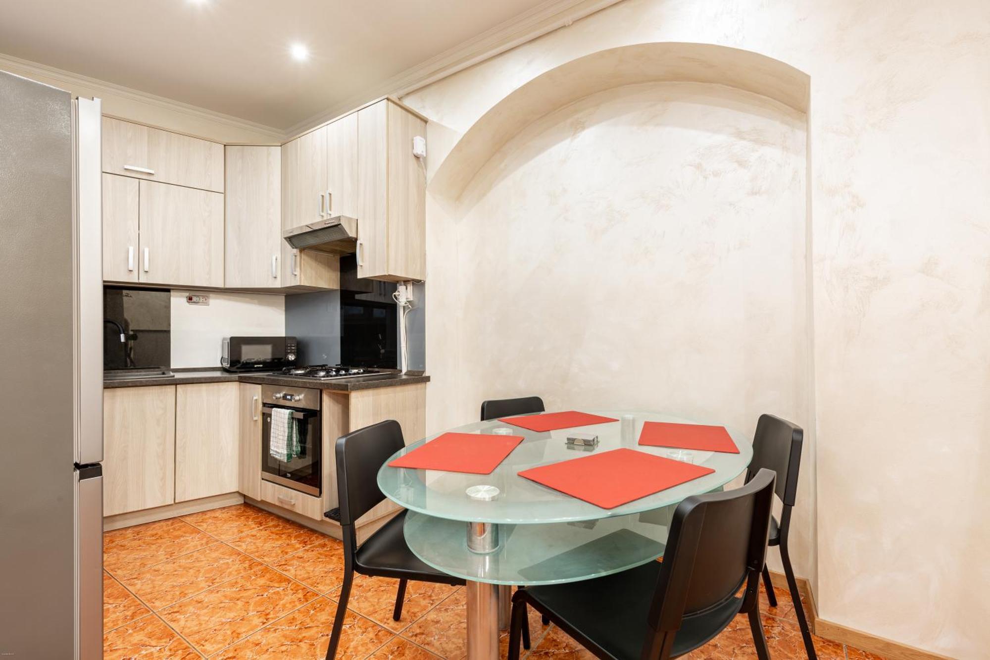 Mari&Emi Flat In Corvin Apartment Budapest Bagian luar foto